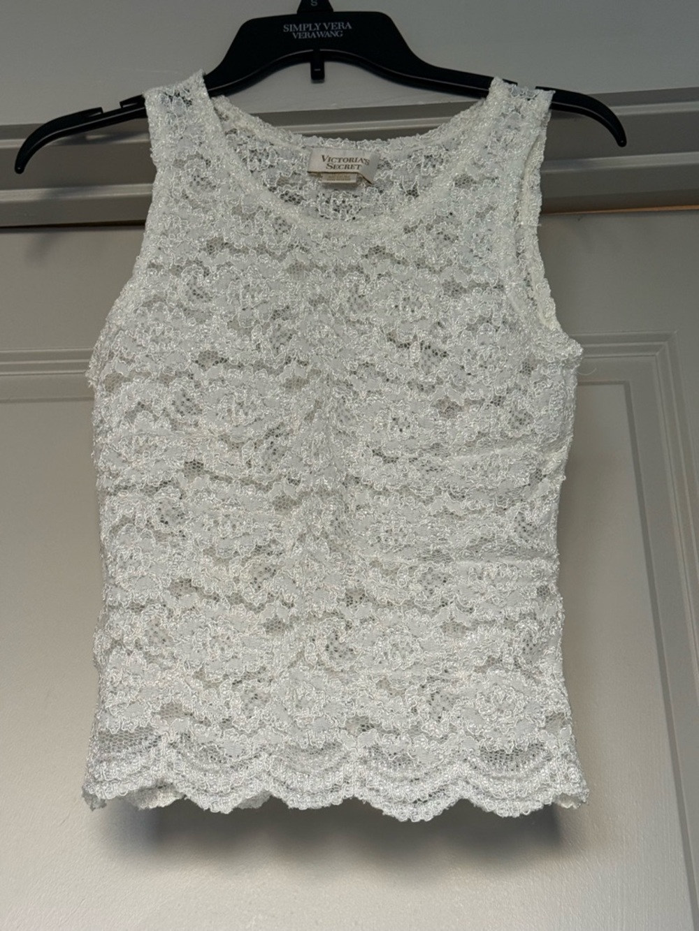 Vintage Victoria's Secret White Lace Sleeveless Shell Top M